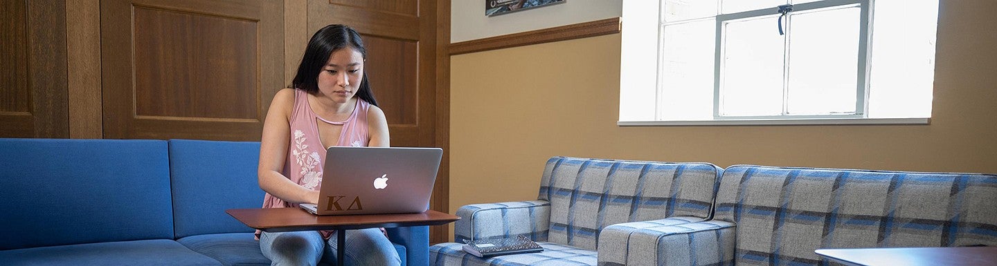UO student using a laptop